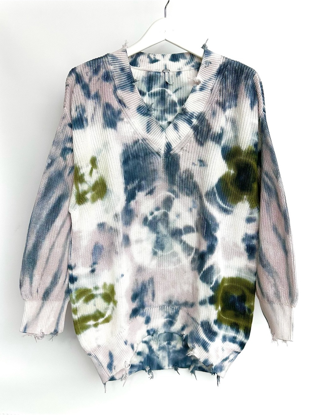 YoungFabulous&Broke V-Neck tie-dye Sweater